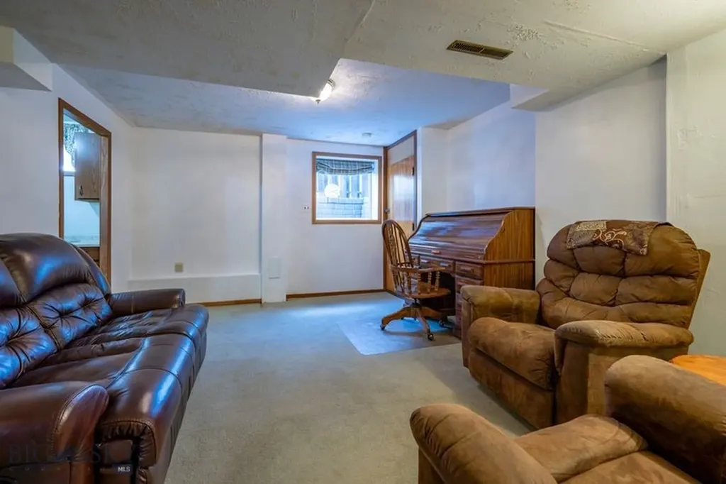412 S 12th Livingston MT 59047