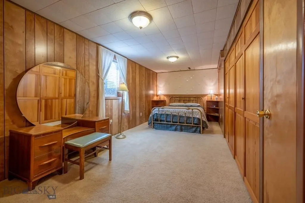 412 S 12th Livingston MT 59047