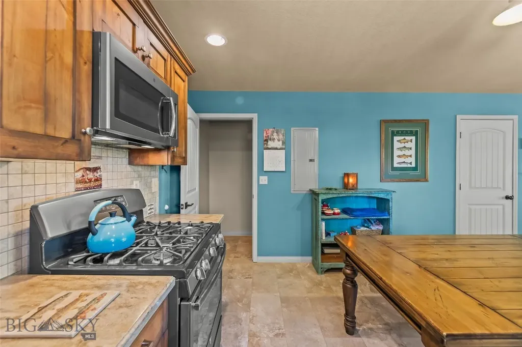 1301 Absaroka Court Livingston MT 59047