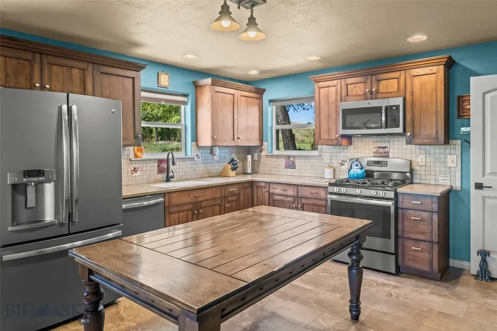 1301 Absaroka Court Livingston MT 59047