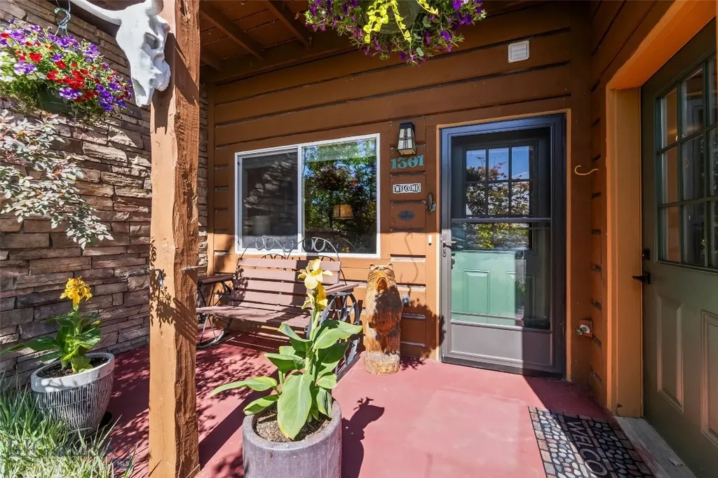 1301 Absaroka Court Livingston MT 59047