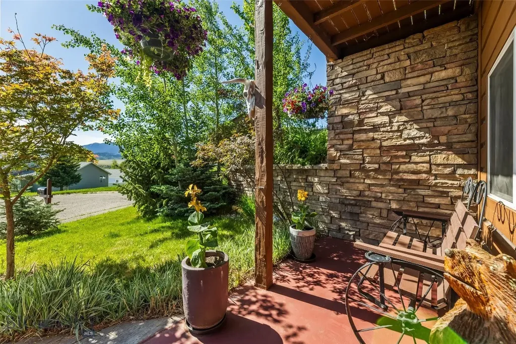 1301 Absaroka Court Livingston MT 59047
