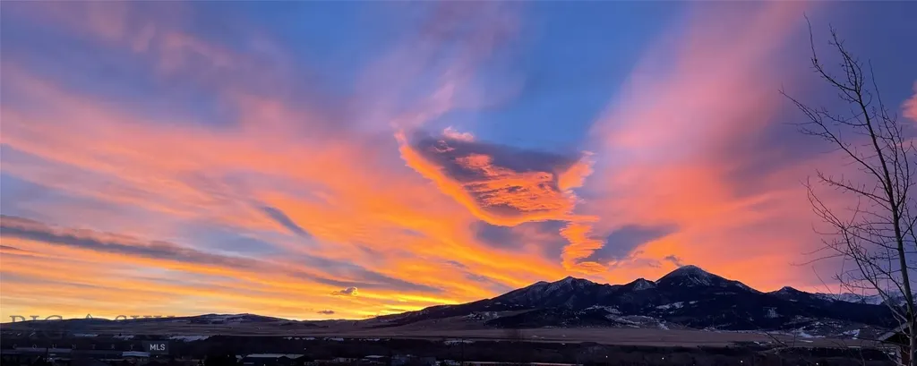 1301 Absaroka Court Livingston MT 59047