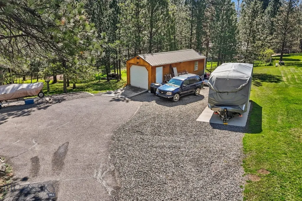 59 Whitetail Lane Clancy MT 59634