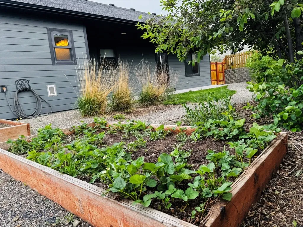 1007 Meriwether Drive E Livingston MT 59047