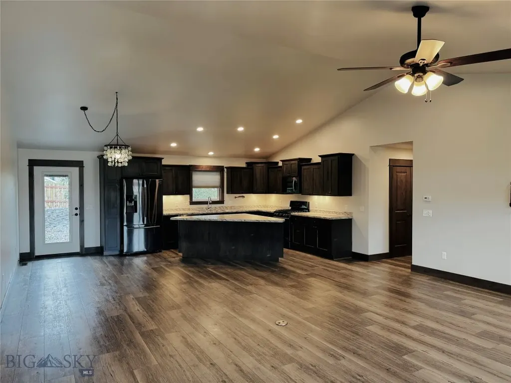 1007 Meriwether Drive E Livingston MT 59047