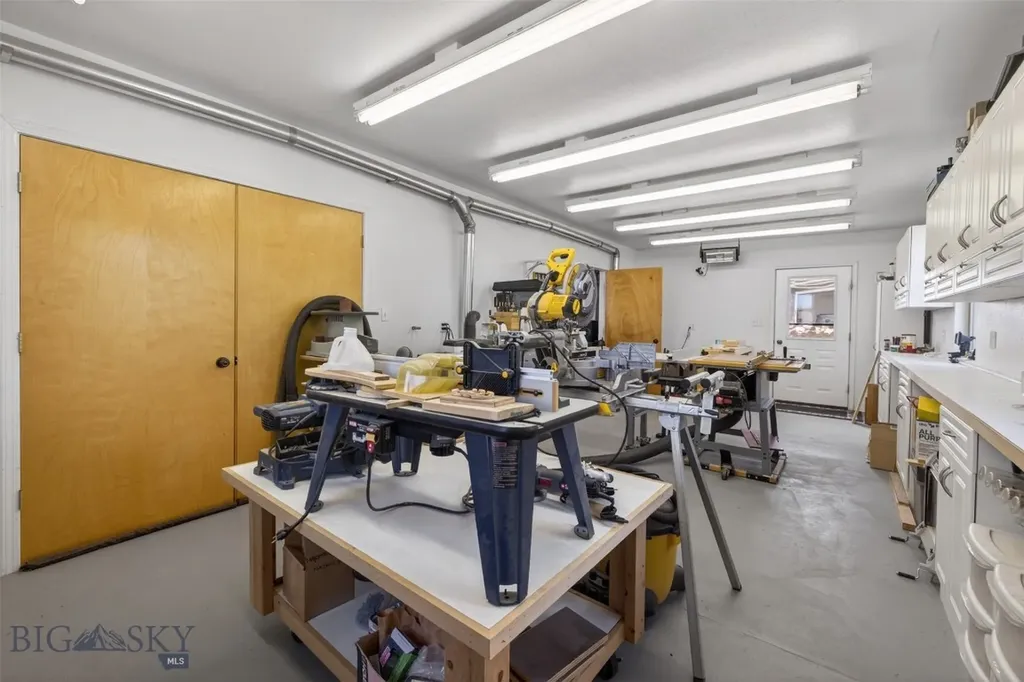 7 Kokanee Drive Mcallister MT 59740