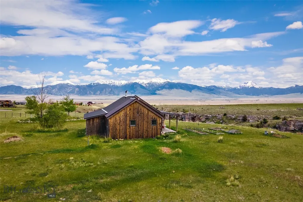 267 Hayfield Loop Trail Ennis MT 59729
