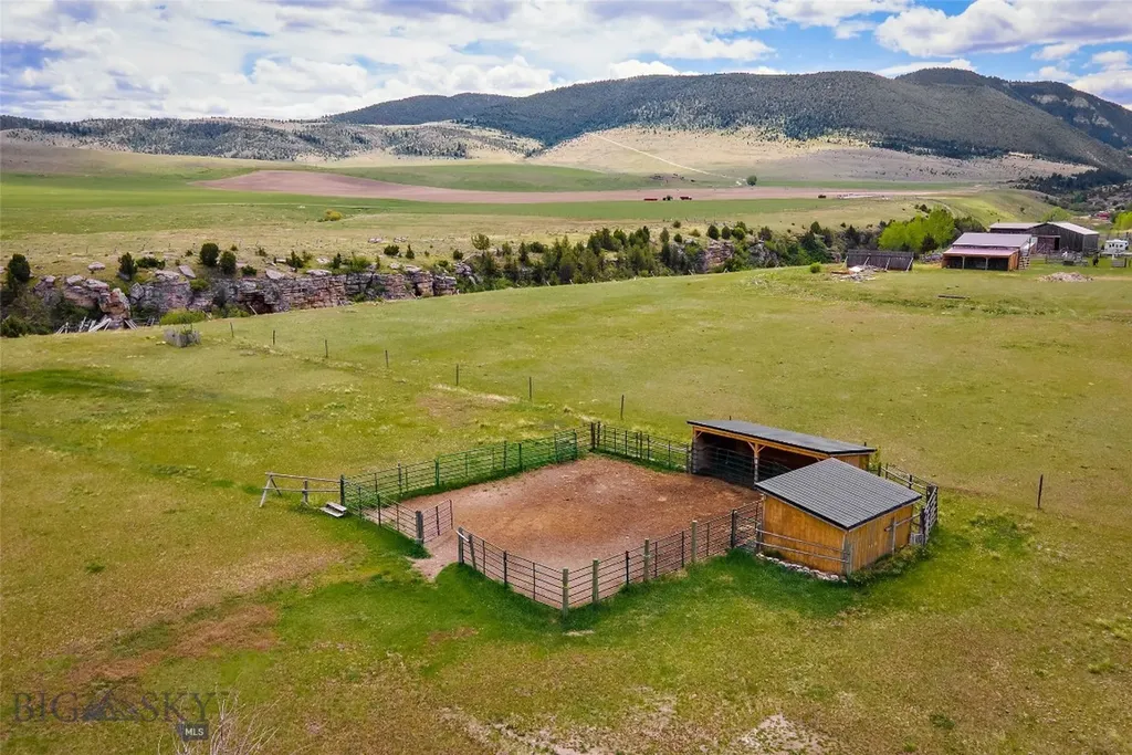 267 Hayfield Loop Trail Ennis MT 59729