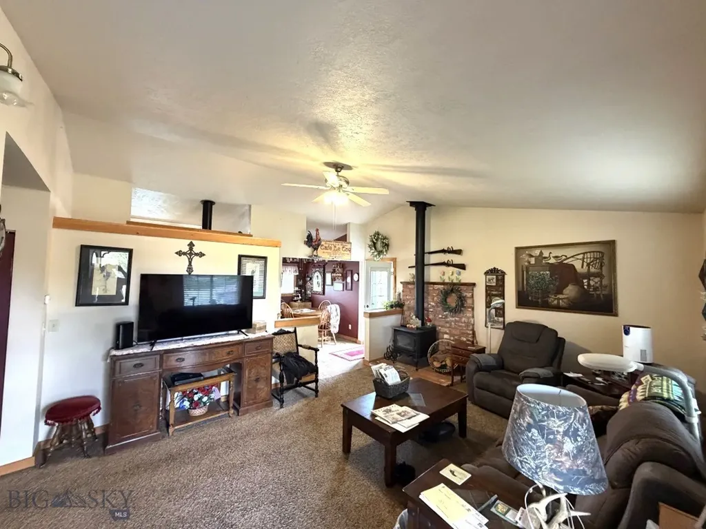 3 Sun Valley Park Whitehall MT 59759