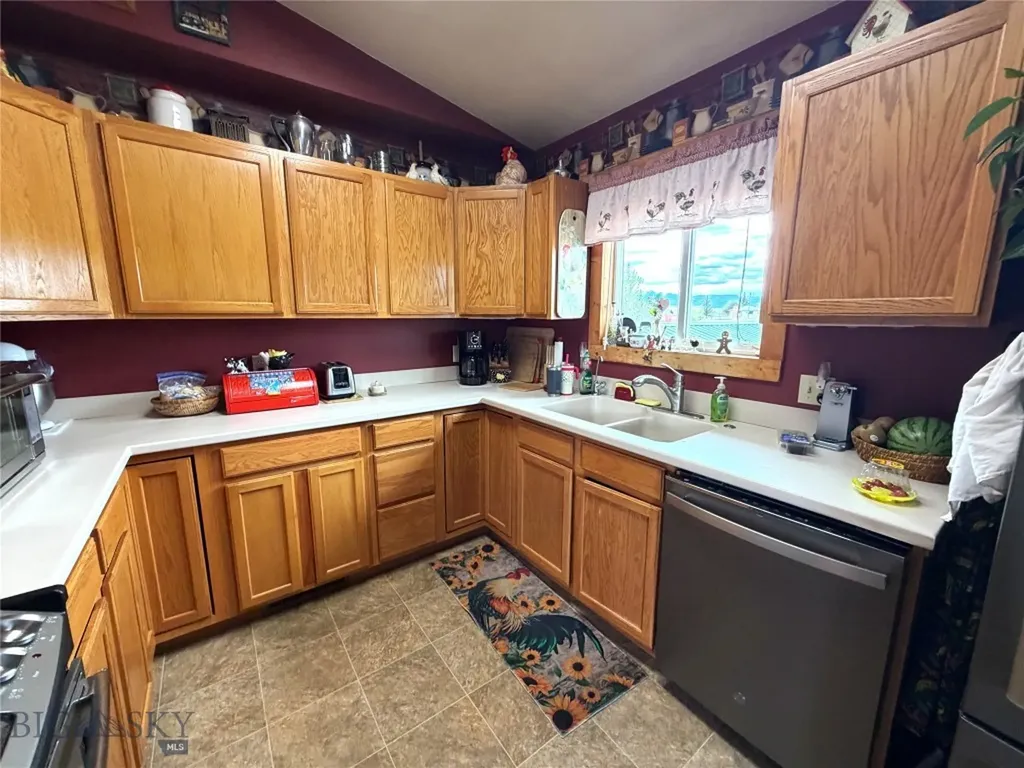 3 Sun Valley Park Whitehall MT 59759