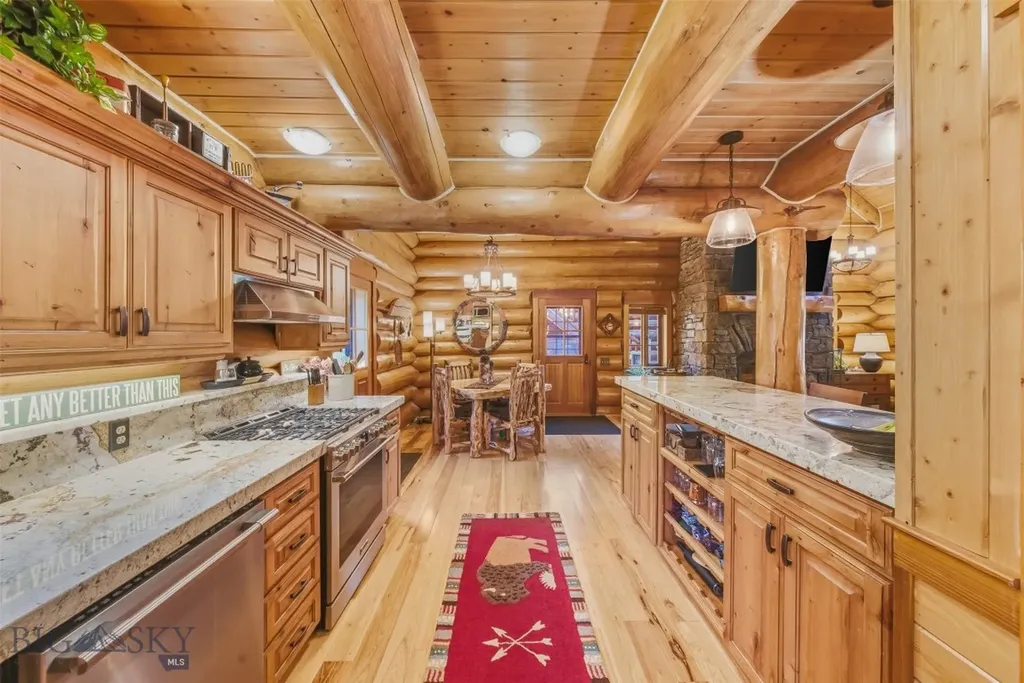 524 Gneiss Court West Yellowstone MT 59758