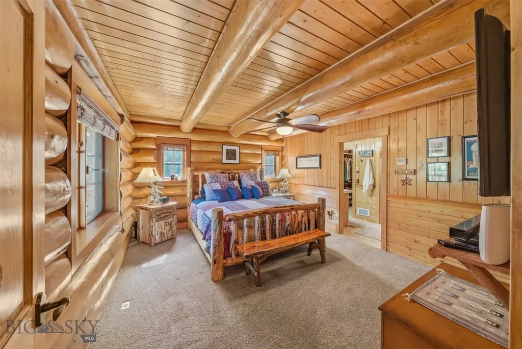 524 Gneiss Court West Yellowstone MT 59758