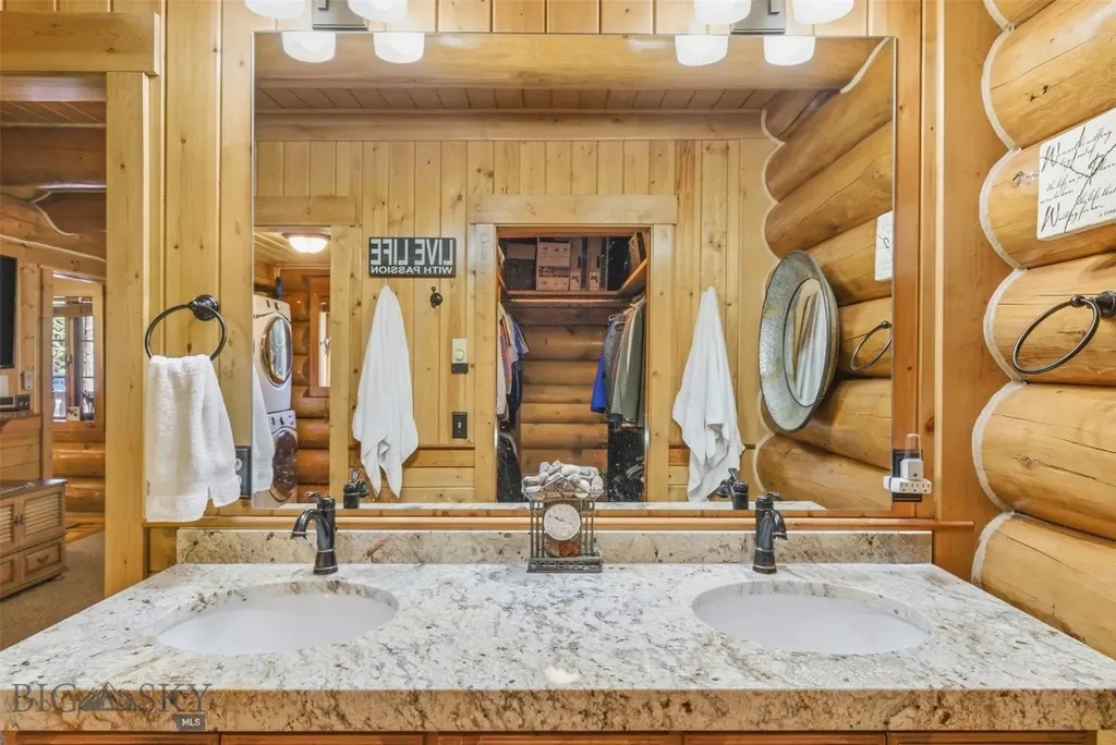 524 Gneiss Court West Yellowstone MT 59758