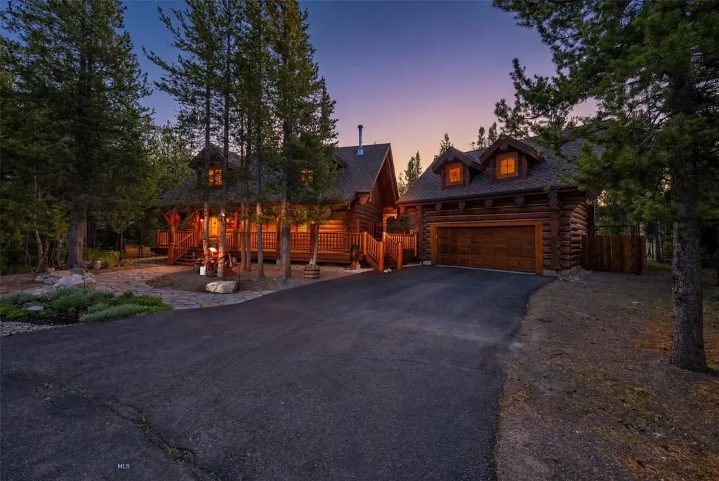524 Gneiss Court West Yellowstone MT 59758