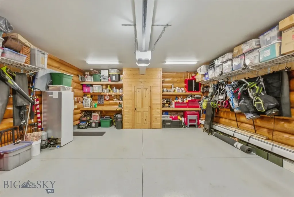 524 Gneiss Court West Yellowstone MT 59758