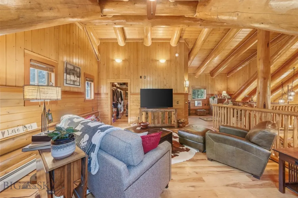 524 Gneiss Court West Yellowstone MT 59758