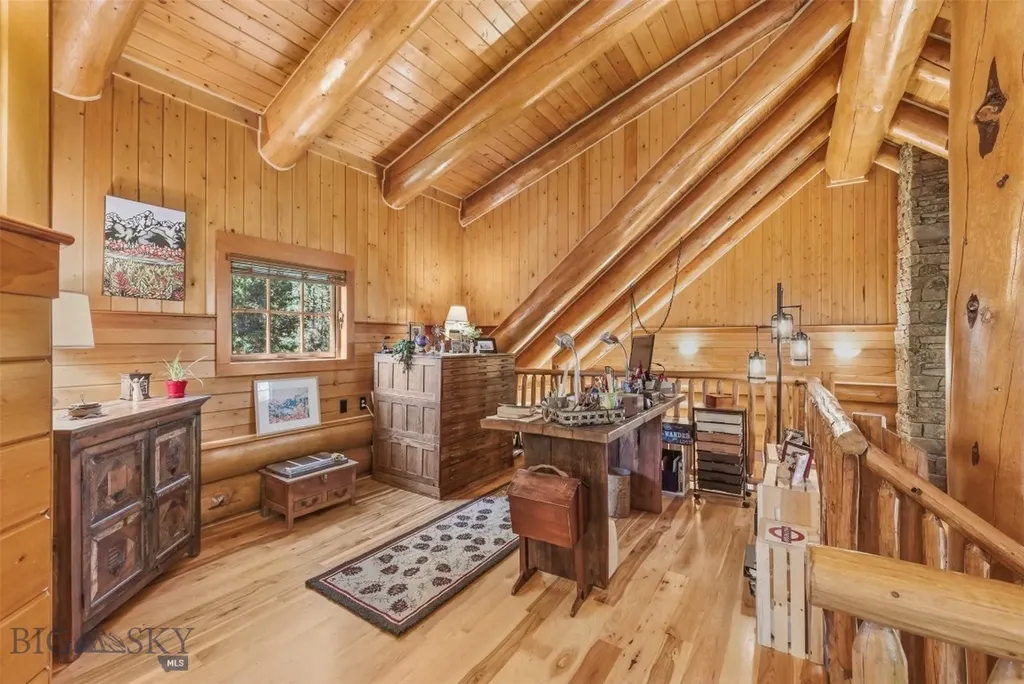 524 Gneiss Court West Yellowstone MT 59758