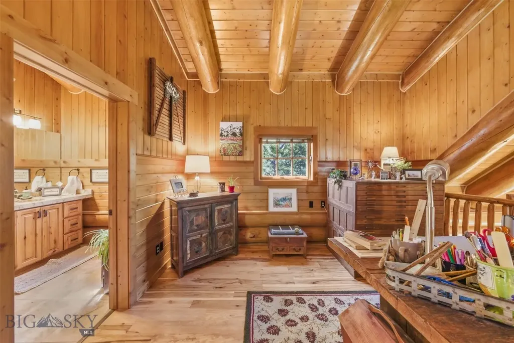 524 Gneiss Court West Yellowstone MT 59758