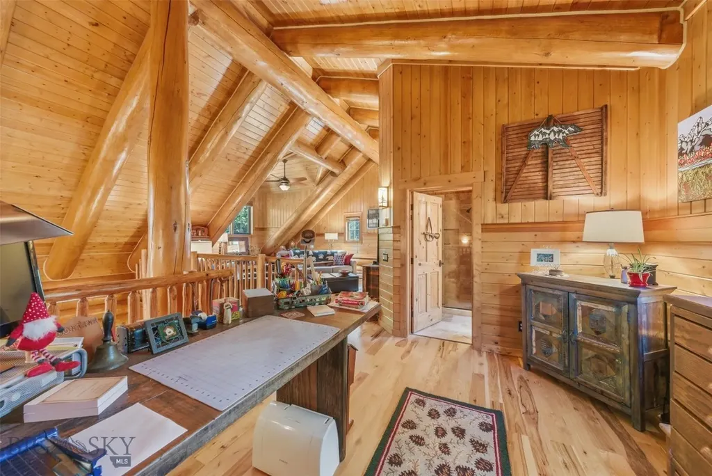 524 Gneiss Court West Yellowstone MT 59758
