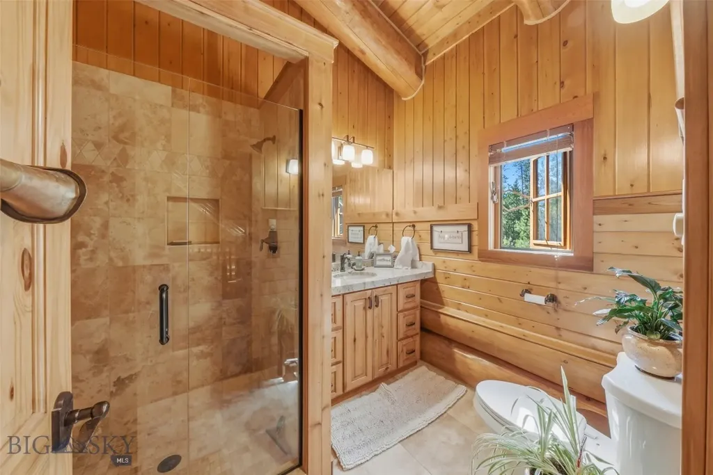 524 Gneiss Court West Yellowstone MT 59758