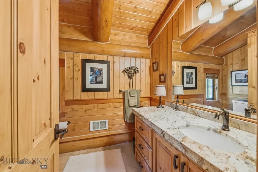 524 Gneiss Court West Yellowstone MT 59758