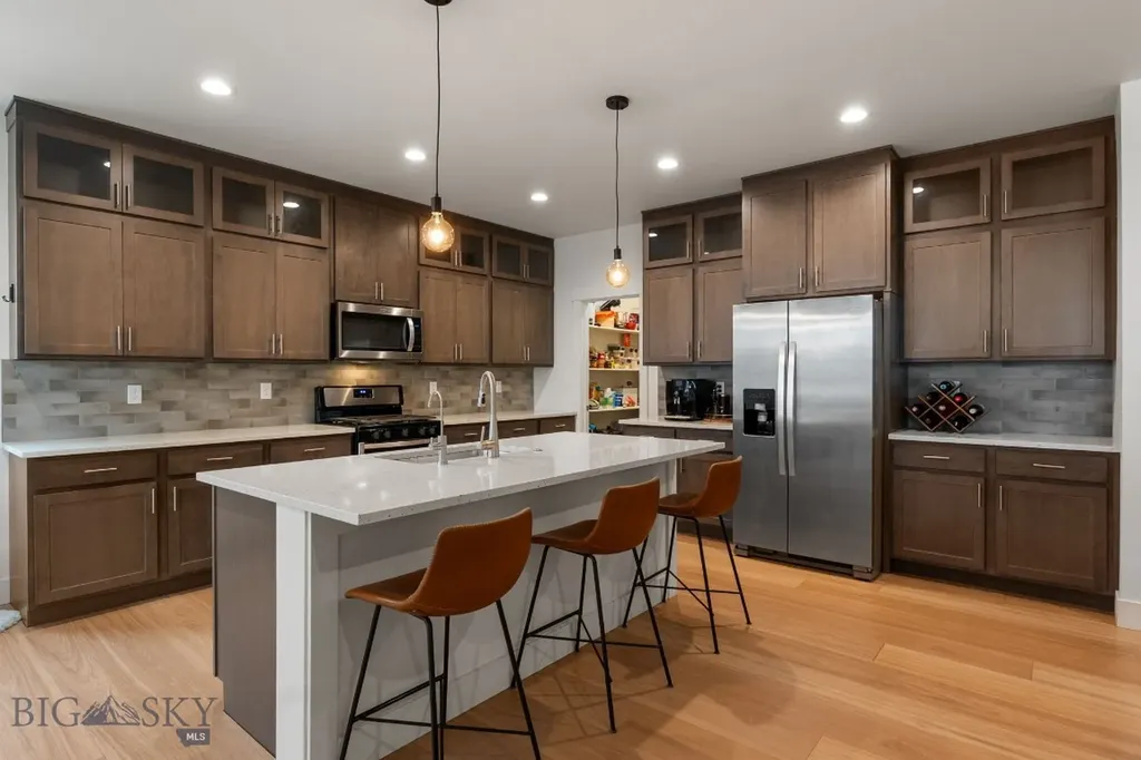 1704 Deadwood Loop Belgrade MT 59714