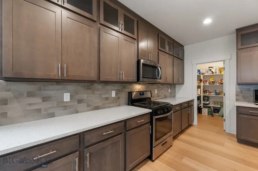 1704 Deadwood Loop Belgrade MT 59714