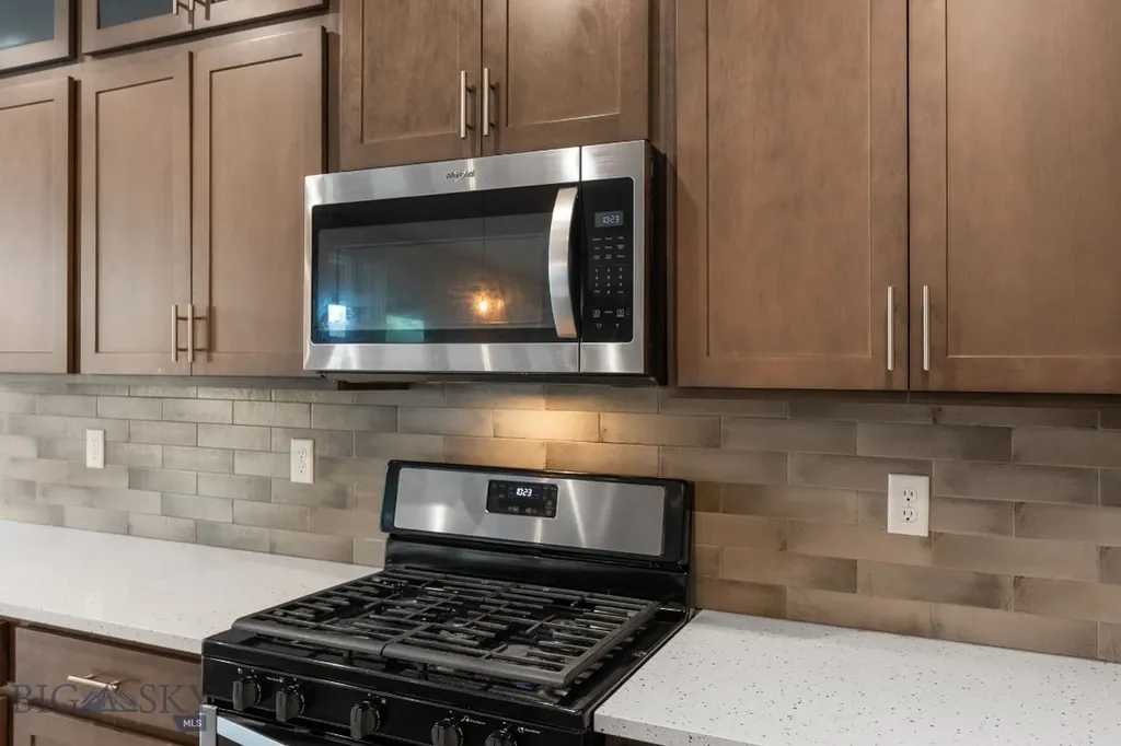 1704 Deadwood Loop Belgrade MT 59714