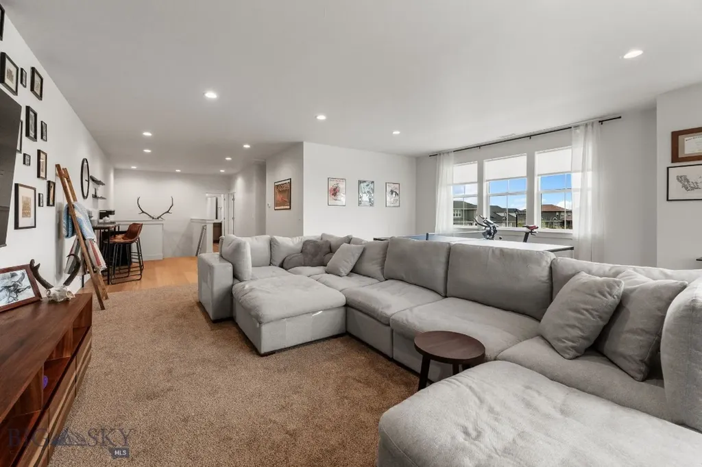 1704 Deadwood Loop Belgrade MT 59714