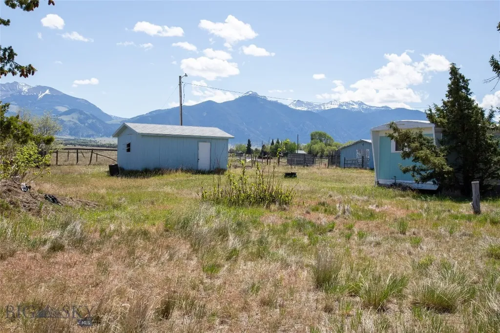 4566 Us Highway 287 N Ennis MT 59729