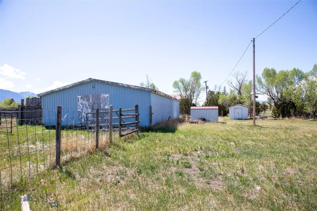 4566 Us Highway 287 N Ennis MT 59729