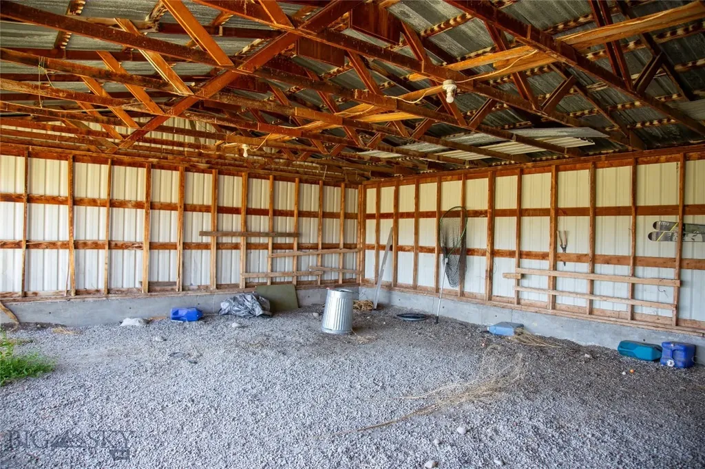 4566 Us Highway 287 N Ennis MT 59729
