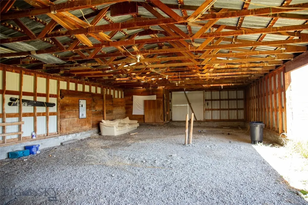 4566 Us Highway 287 N Ennis MT 59729