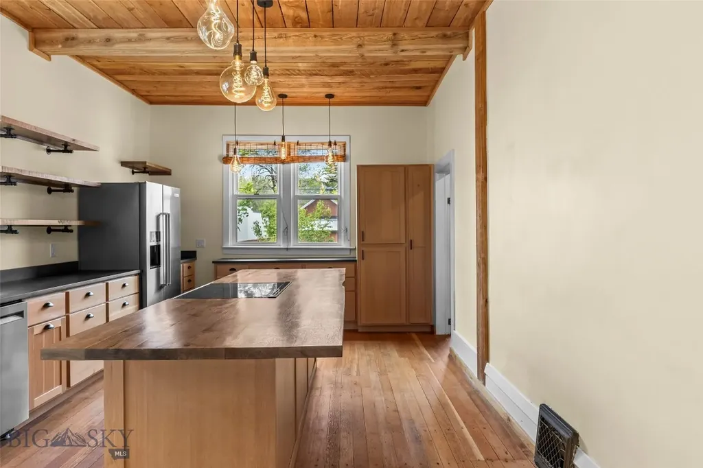108 S 3rd Street Livingston MT 59047