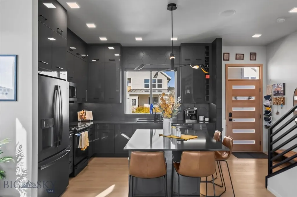 1964 Little Cottage Lane Bozeman MT 59715