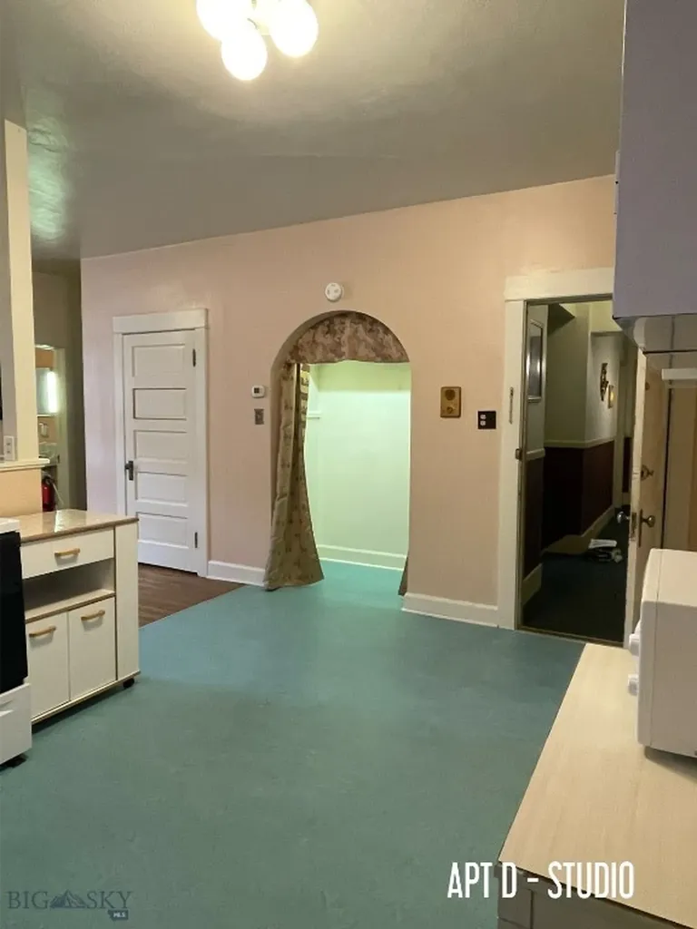 101-105 E Broadway Street Butte MT 59701