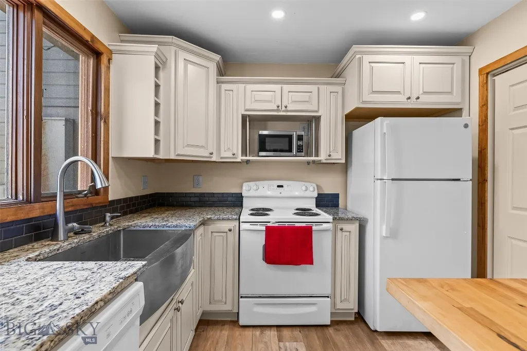314 Hoffman Drive Bozeman MT 59715