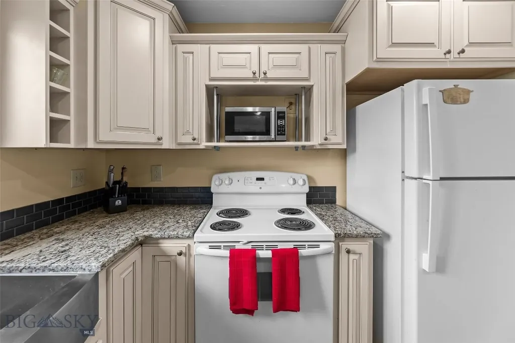 314 Hoffman Drive Bozeman MT 59715