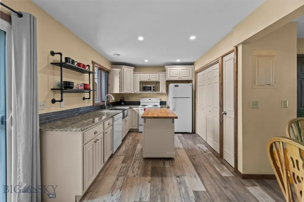 314 Hoffman Drive Bozeman MT 59715