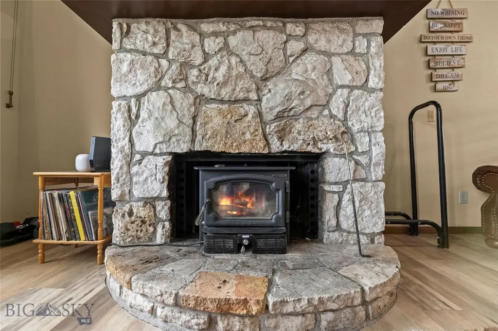 314 Hoffman Drive Bozeman MT 59715