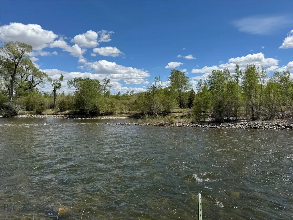 3 Fishing Hole Drive Big Timber MT 59011