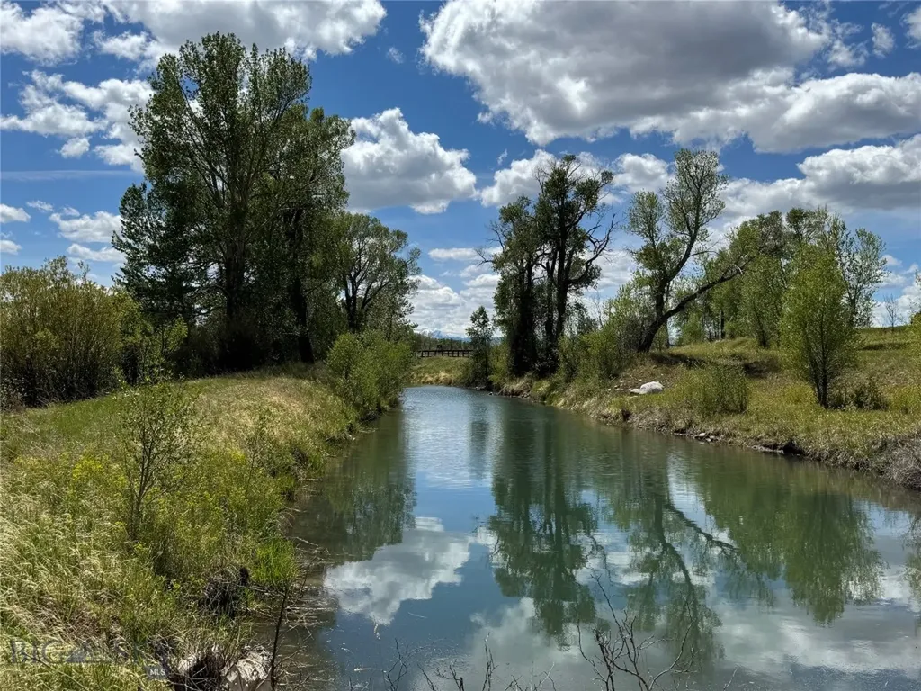 3 Fishing Hole Drive Big Timber MT 59011