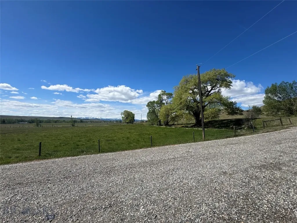 3 Fishing Hole Drive Big Timber MT 59011