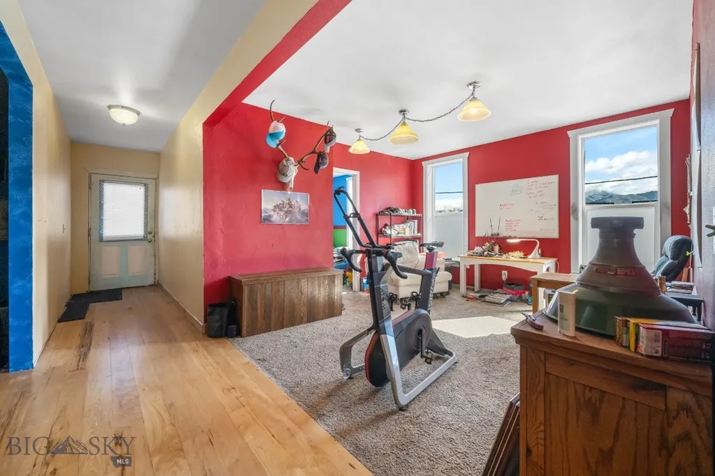102 W 4th Avenue Twin Bridges MT 59754