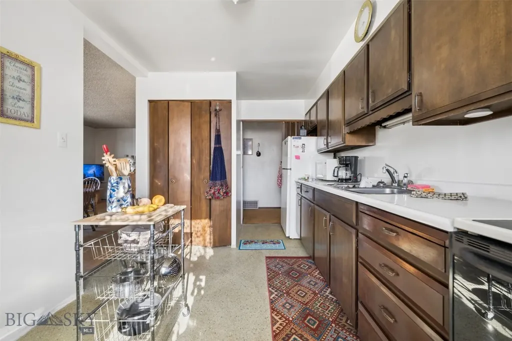 124 E Commercial Avenue Anaconda MT 59711