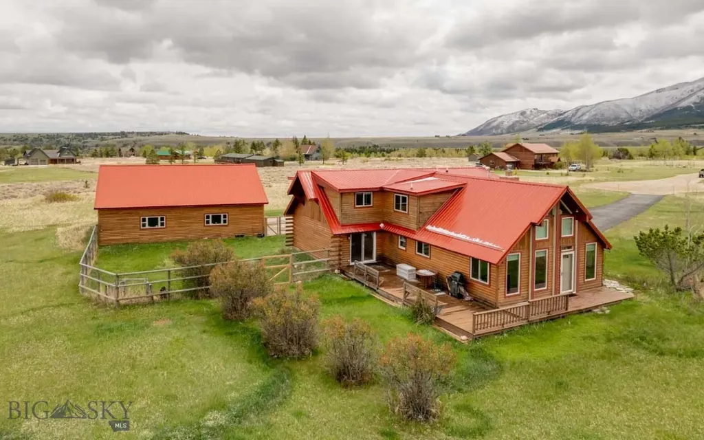 12 Comanche Red Lodge MT 59068