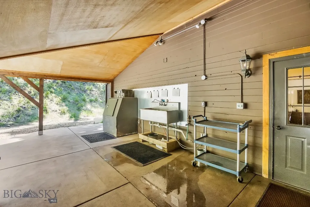 141 Old Timber Way Bozeman MT 59718