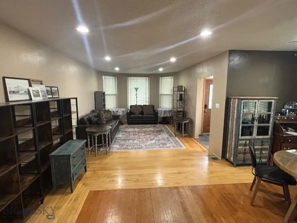 1802 Gaylord Butte MT 59701