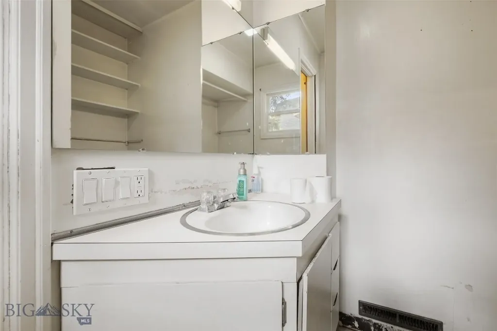 318 W 4th Street Anaconda MT 59711